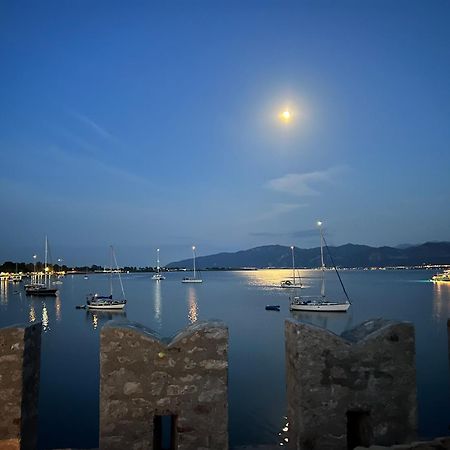 Madame Parisienne Villa Nafpaktos Bagian luar foto